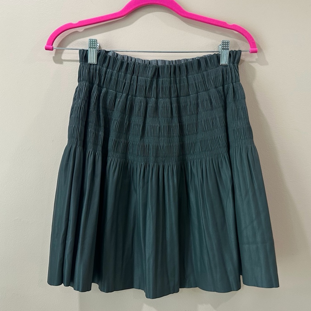 7 For all Mankind Faux Leather Mini Skirt Green Pleated Women’s Size XS  NEW